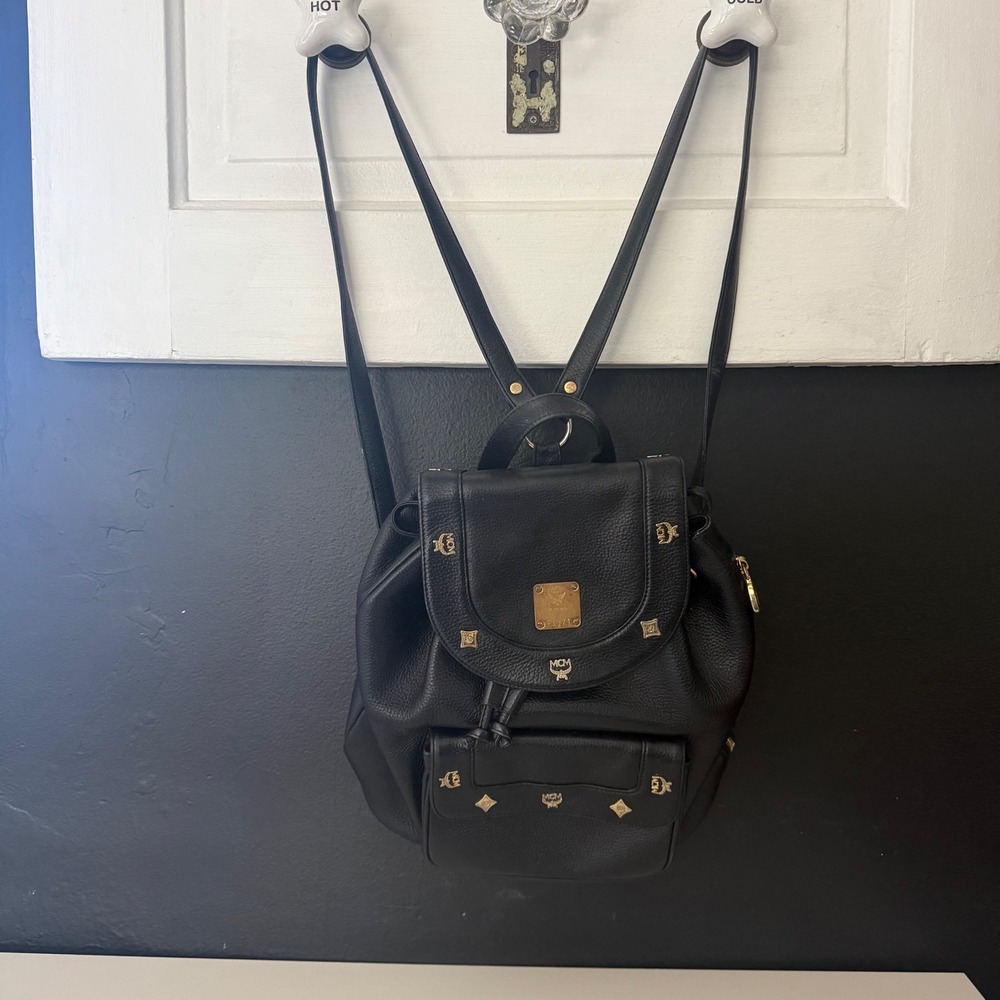 MCM Backpack Women Small Black Pebbled Leather Gold Studded Excellent F4371